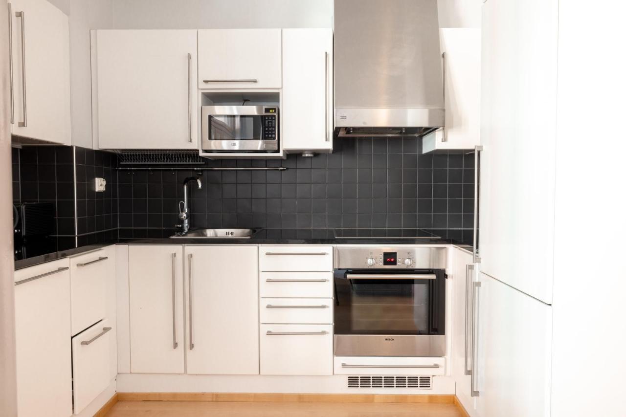 2Ndhomes Stylish 1Br Home With Balcony And Sauna In Kamppi Center 赫尔辛基 外观 照片