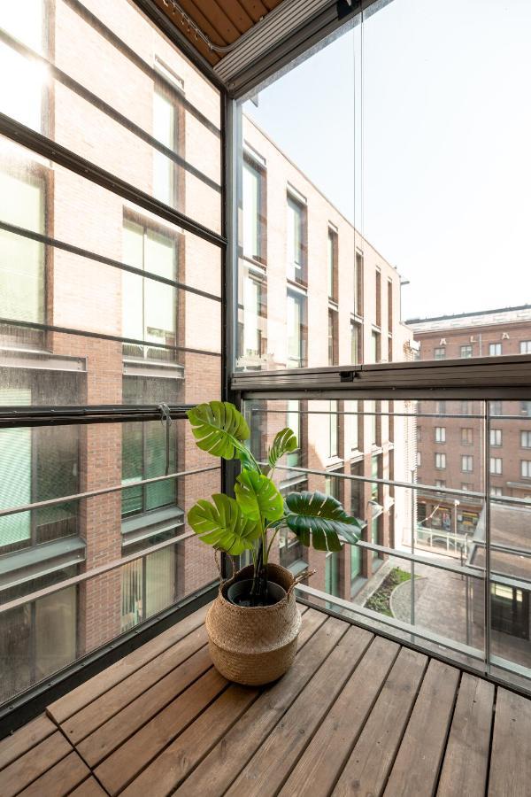 2Ndhomes Stylish 1Br Home With Balcony And Sauna In Kamppi Center 赫尔辛基 外观 照片